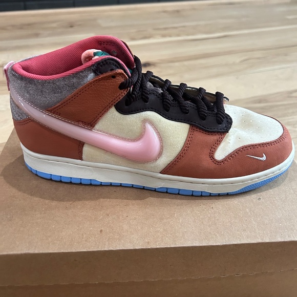 nike dunk high chocolate milk